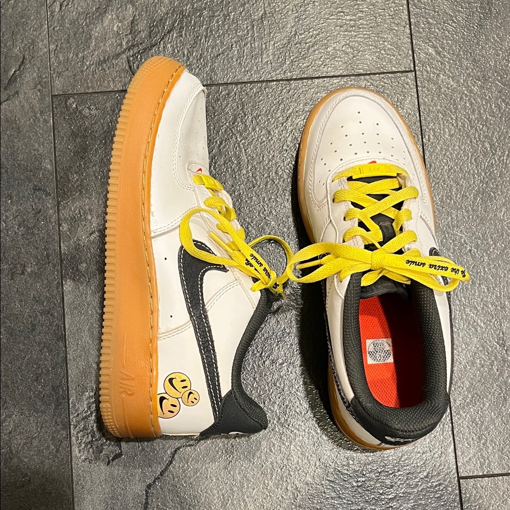 Nike Air Force 1 low Go the Extra Smile 😊